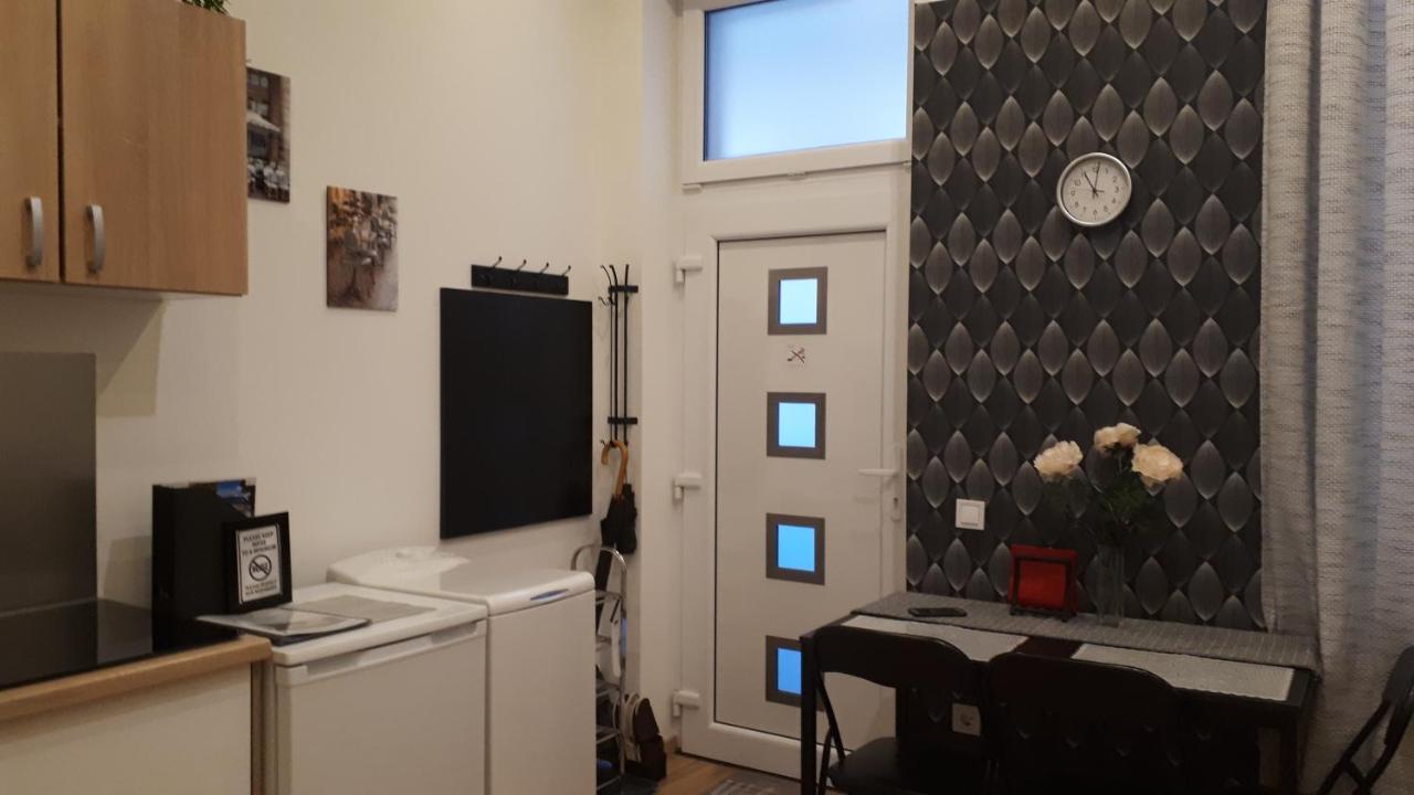 M&M Apartment Budapest House Exterior photo