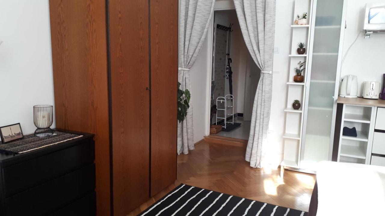 M&M Apartment Budapest House Exterior photo