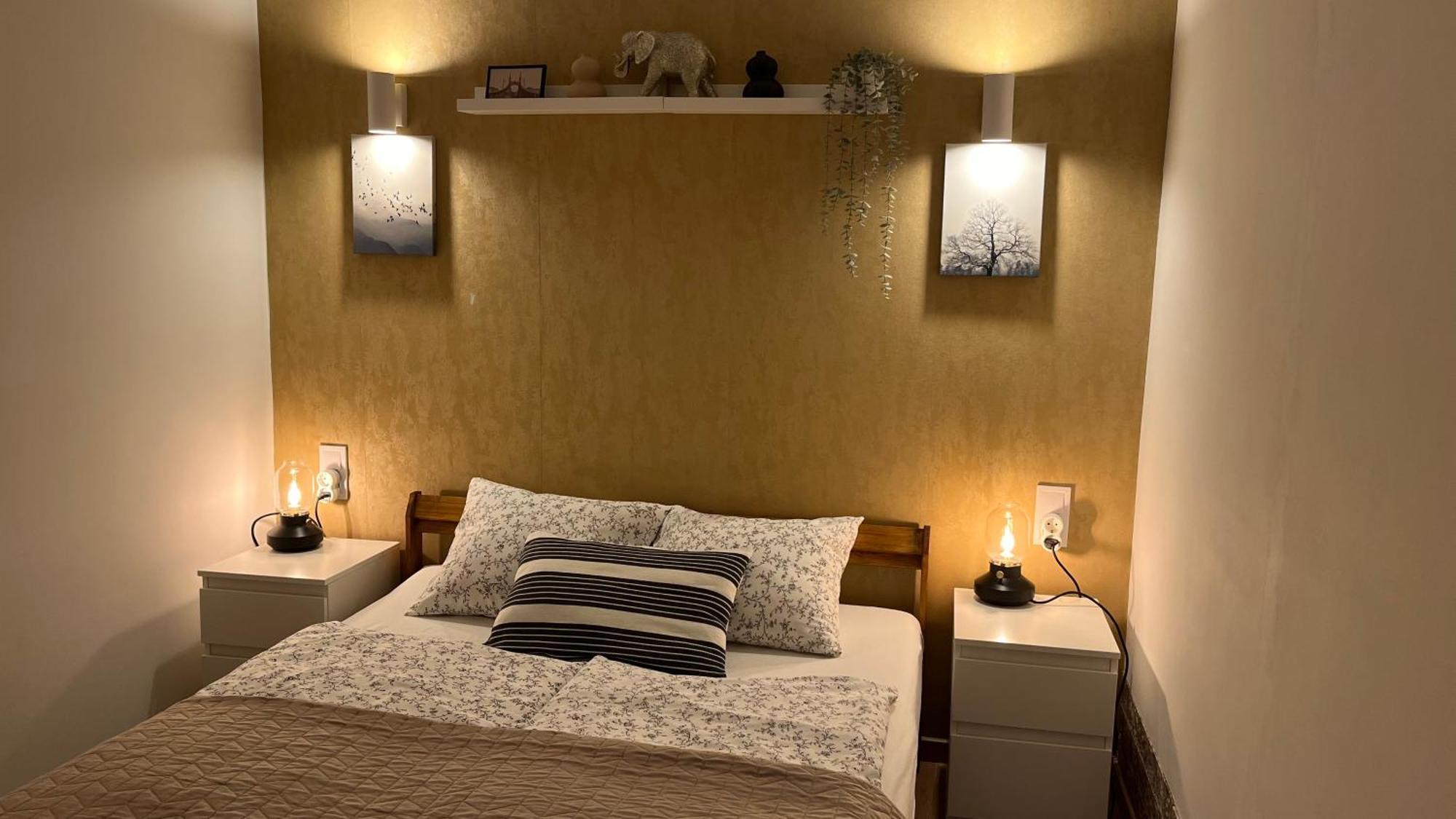 M&M Apartment Budapest House Room photo