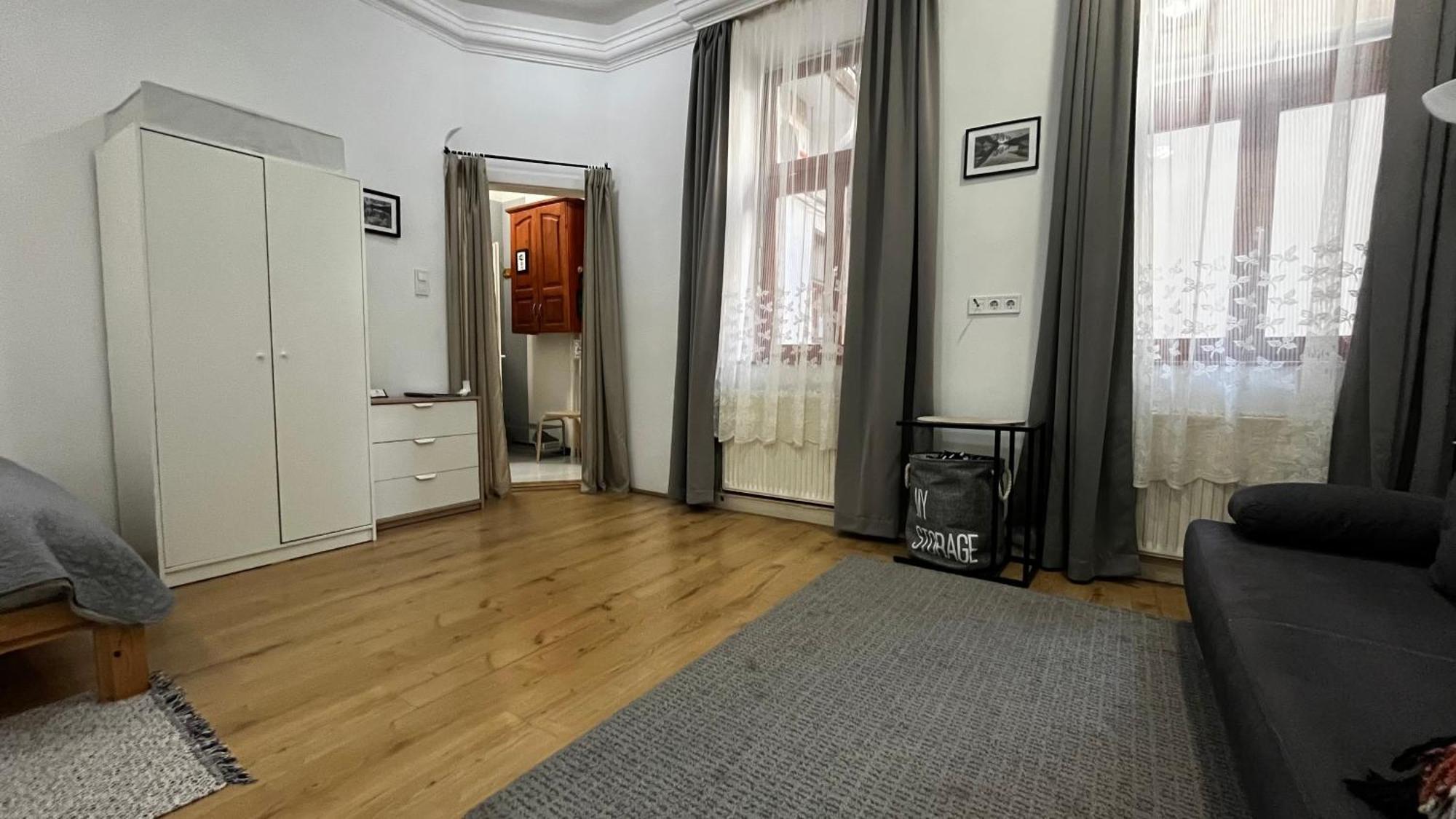 M&M Apartment Budapest House Exterior photo